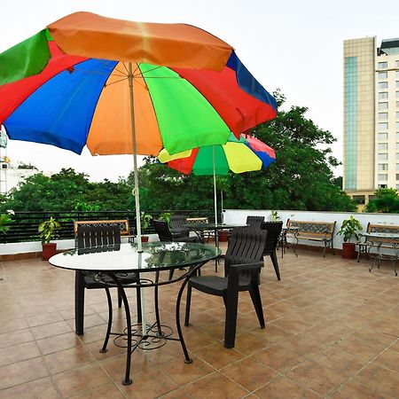 Bedchambers Serviced Apartments, Sushant Lok Гургаон Экстерьер фото