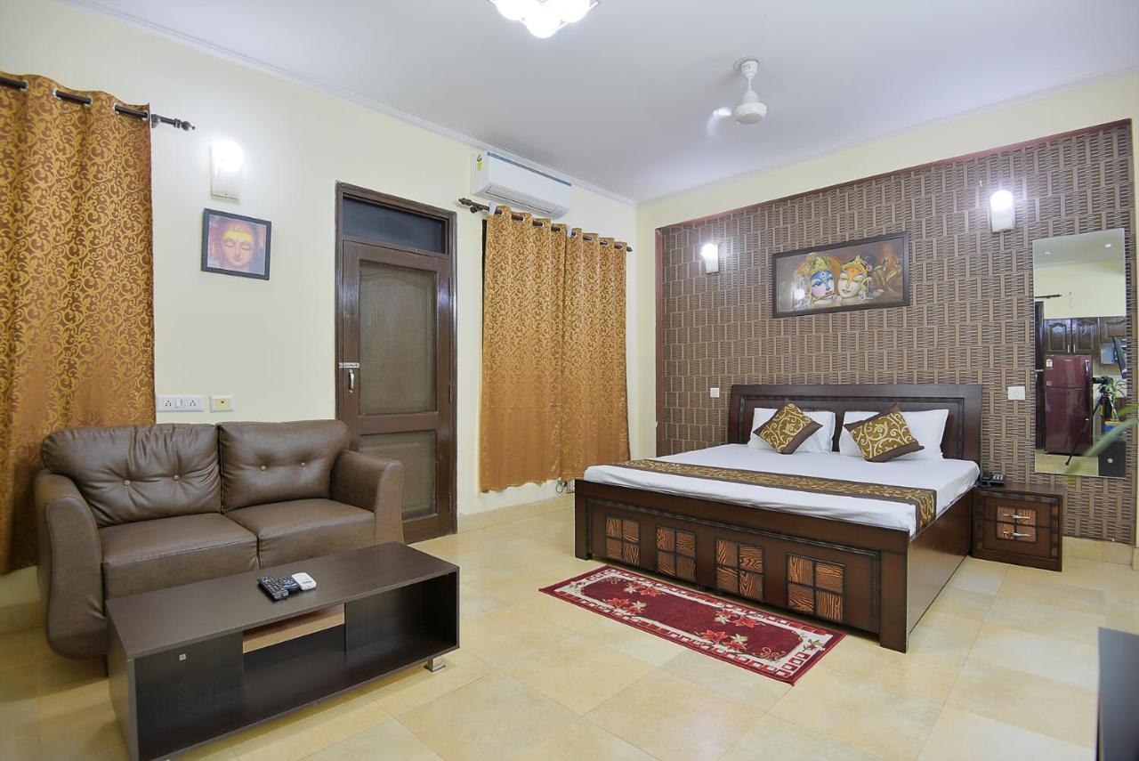 Bedchambers Serviced Apartments, Sushant Lok Гургаон Экстерьер фото