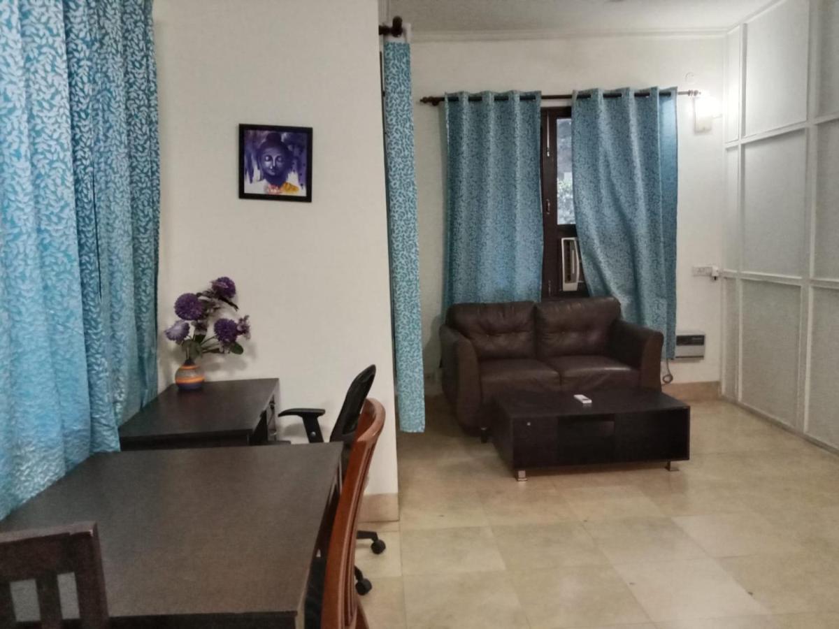 Bedchambers Serviced Apartments, Sushant Lok Гургаон Экстерьер фото