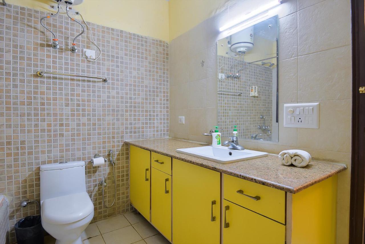Bedchambers Serviced Apartments, Sushant Lok Гургаон Экстерьер фото